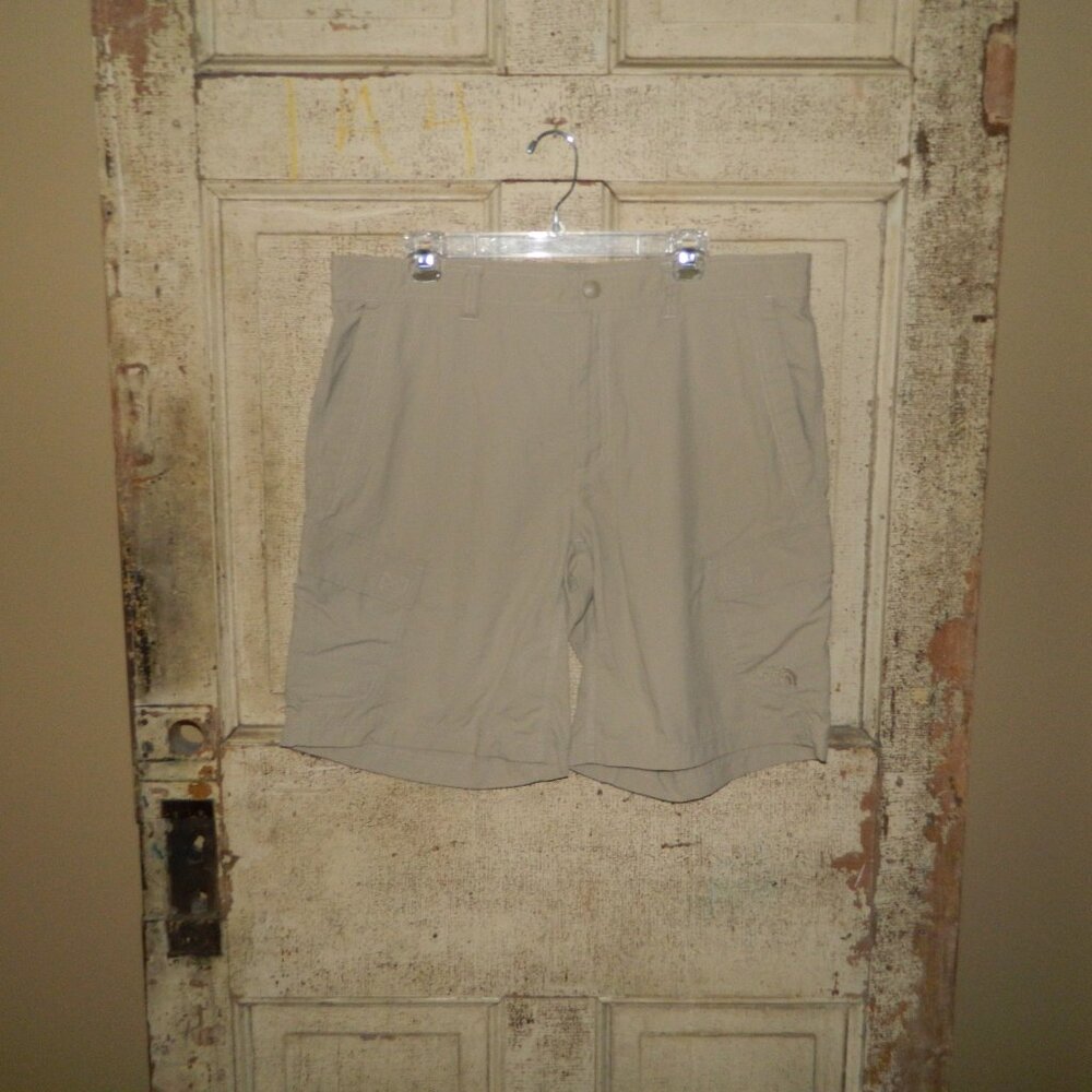 The North Face Mens Tan Nylon Cargo Shorts Trail Adventure Size 36 (Q-60)